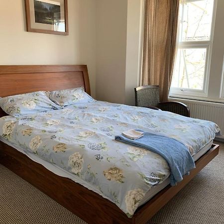 Sunny Ensuite Room And Annex Near Tottenham Stadium Londres Exterior foto