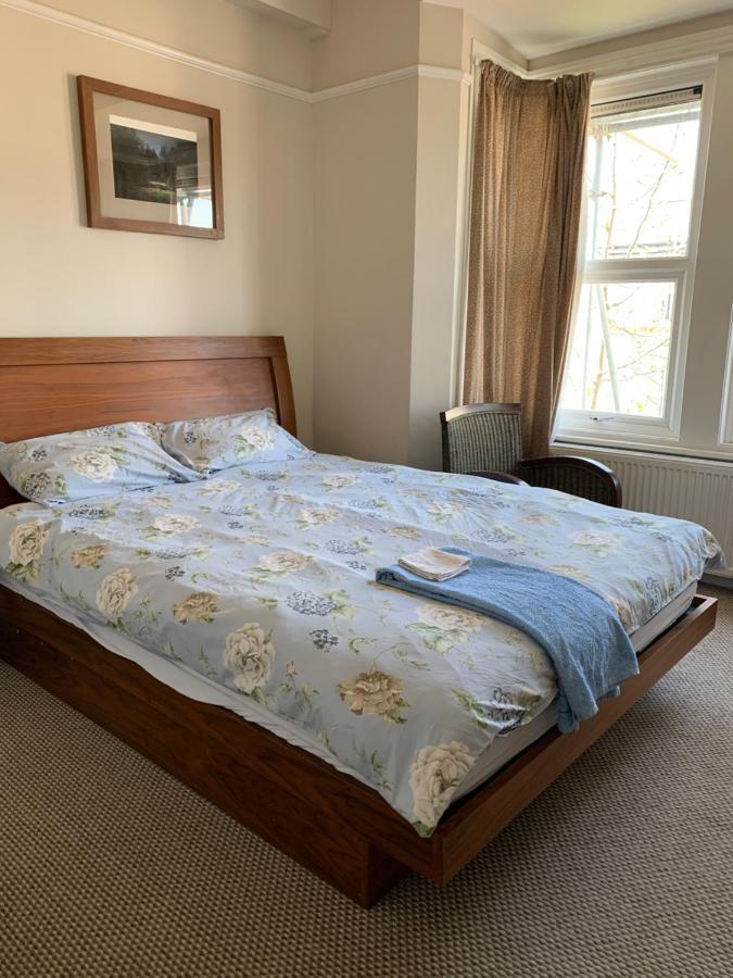 Sunny Ensuite Room And Annex Near Tottenham Stadium Londres Exterior foto